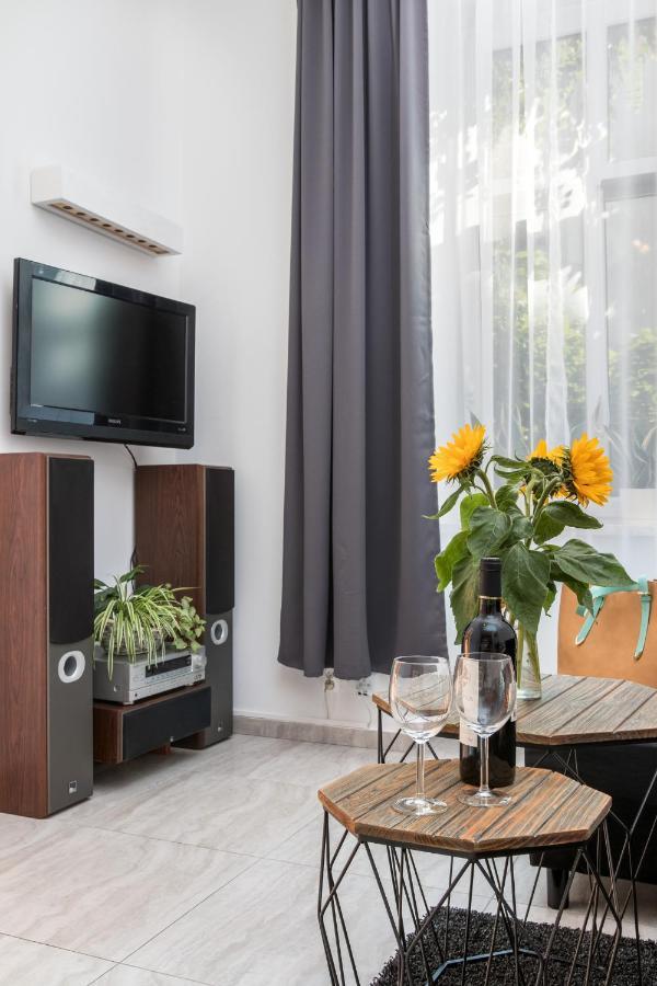 Cracow Best Location Apartment With Garden By Cozyplace Красков Екстериор снимка